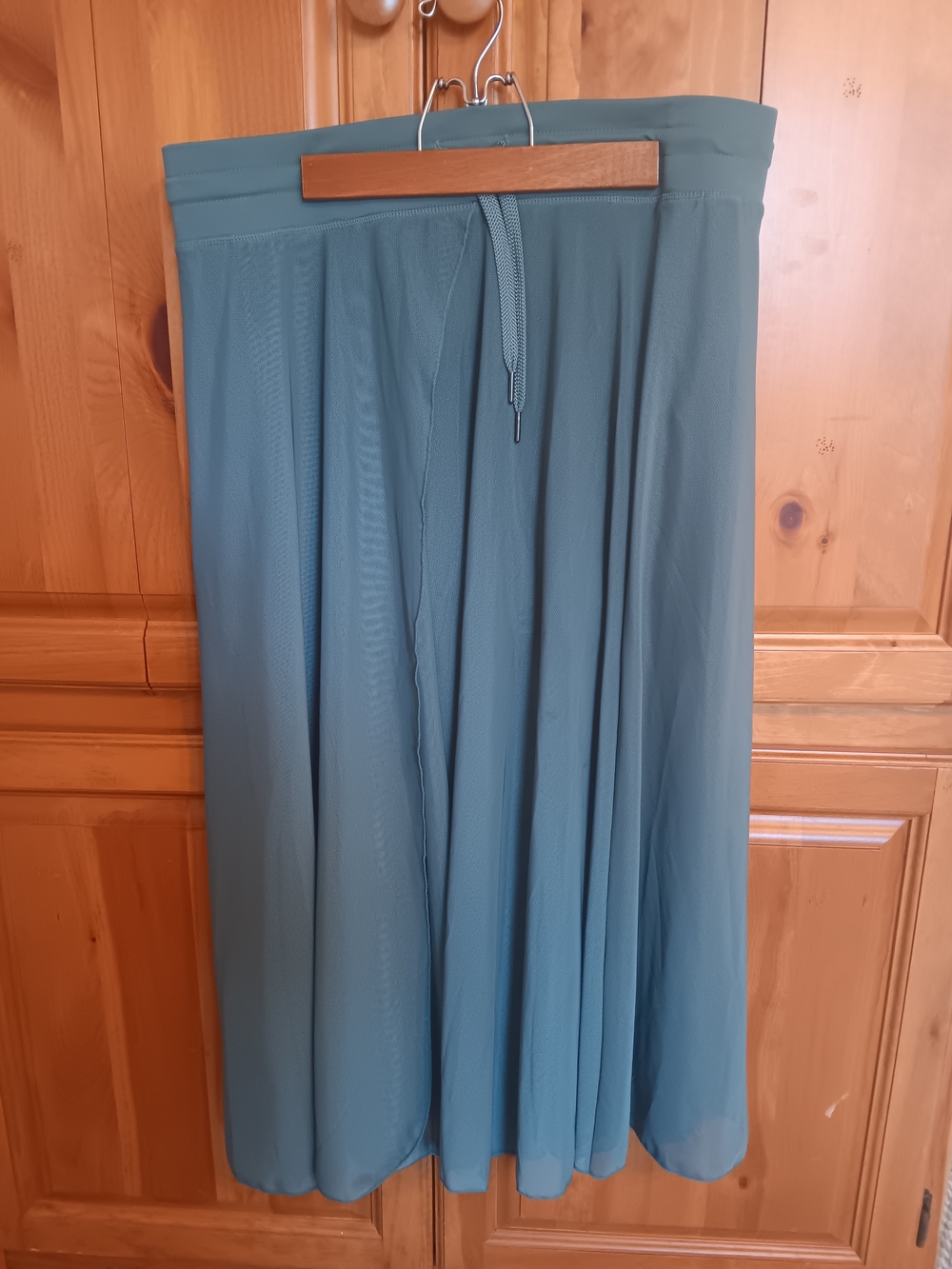 Halara High-Waisted Flowy Mesh Midi Skirt with Built-In Shorts & Pockets - Picture 6 of 8